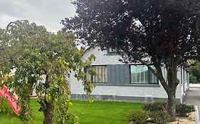 Natonia House